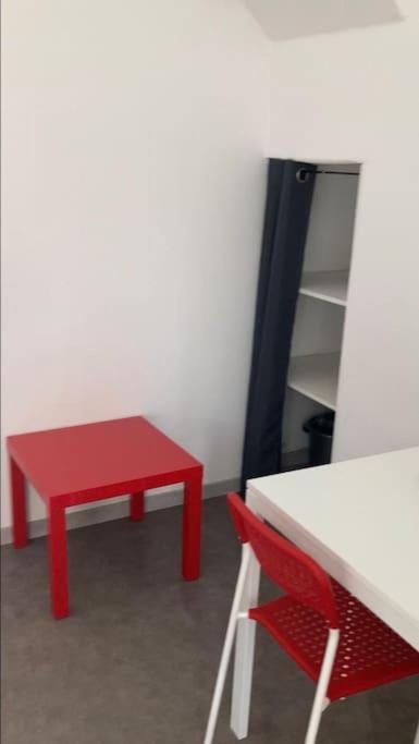 Apartamento Studio Au Centre De Quimper Rdc Exterior foto